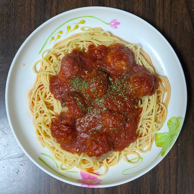 Spaghetti with Meatballs.